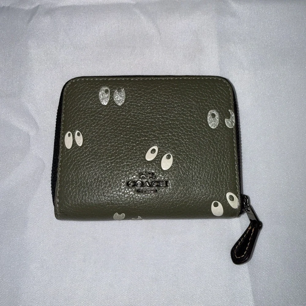 Coach Disney Snow White Olive Green Zip Around Wallet Spooky Eyes